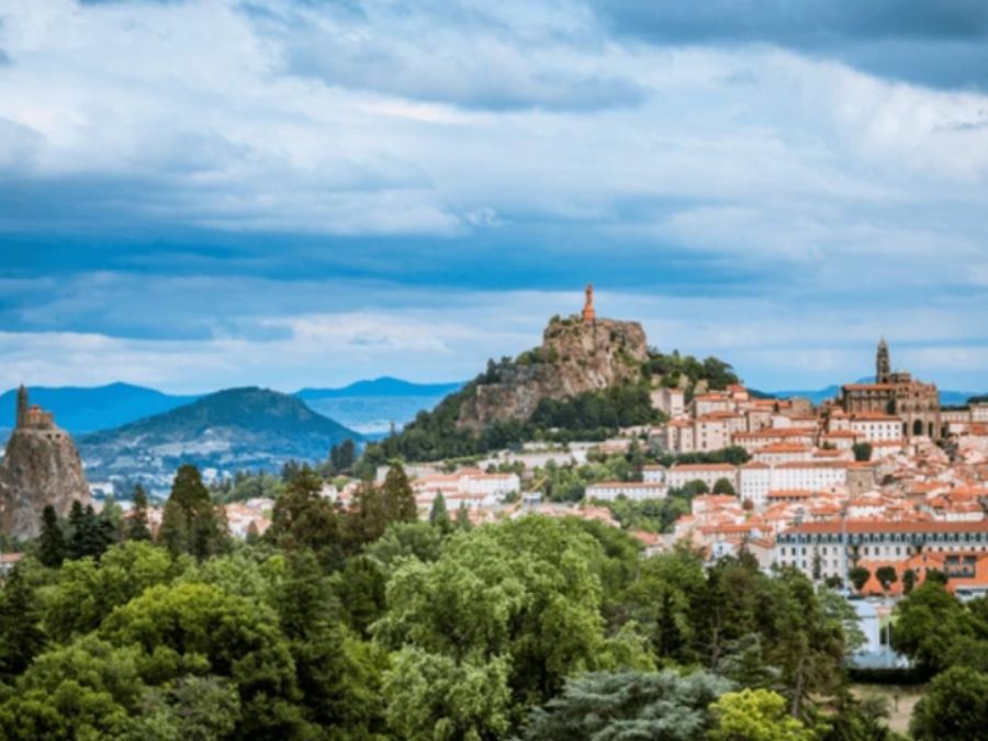 Le Puy-en-Velay et le rocher Corneille